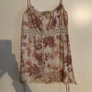 2 women’s shirts